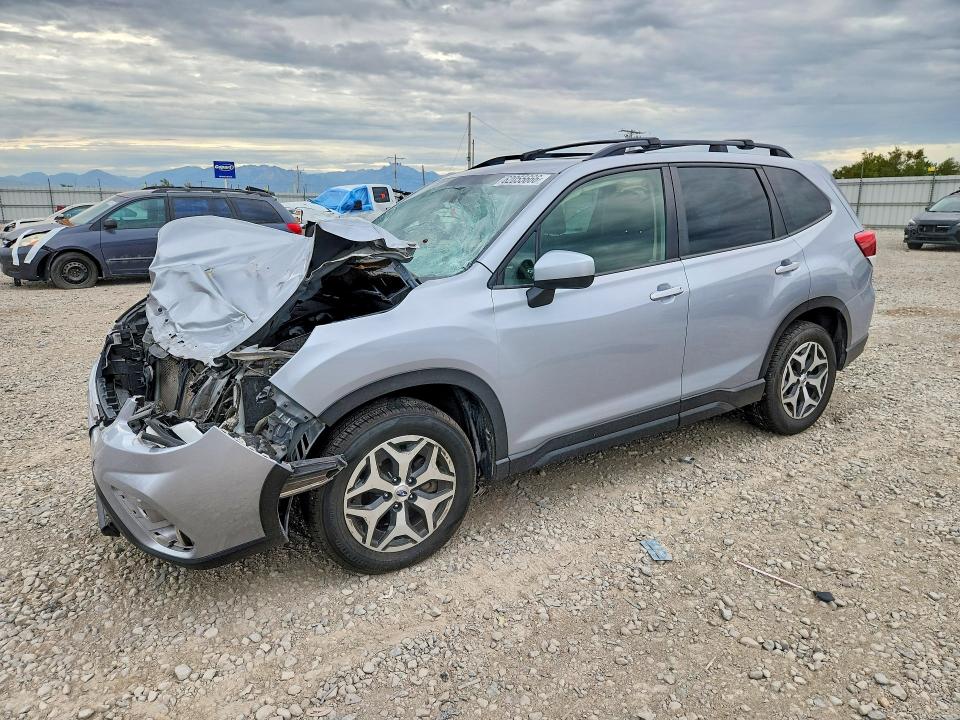 SUBARU FORESTER 2021 con VIN JF2SKAJC5MH446705 - Foto de la subasta