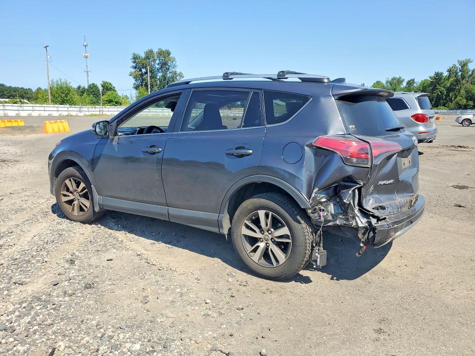 Photo 2 from auction – 2017 TOYOTA RAV4 with VIN JTMRFREVXHJ713444