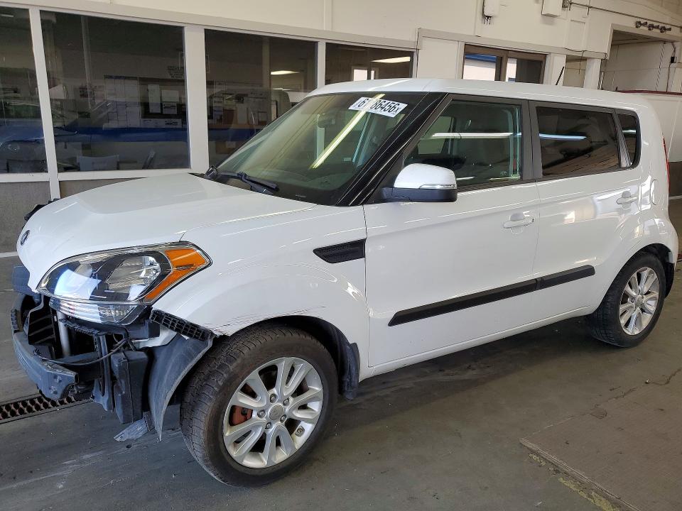 KIA SOUL 2013 with VIN KNDJT2A66D7556286 - Photo from auction