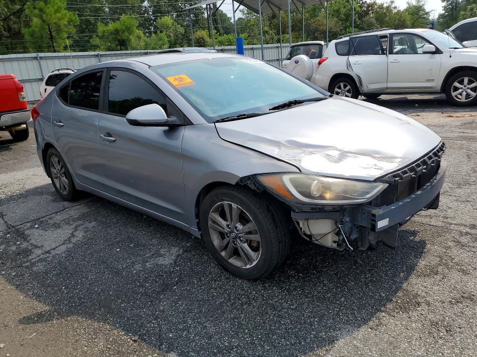 Photo 4 from auction – 2017 HYUNDAI ELANTRA with VIN 5NPD84LF9HH083489