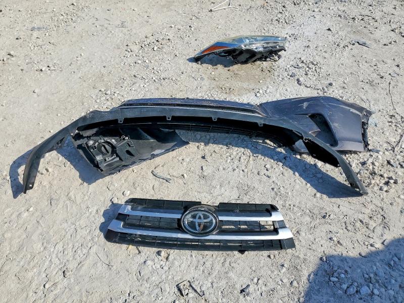Photo 13 from auction – 2019 TOYOTA HIGHLANDER with VIN 5TDZARFH6KS053002