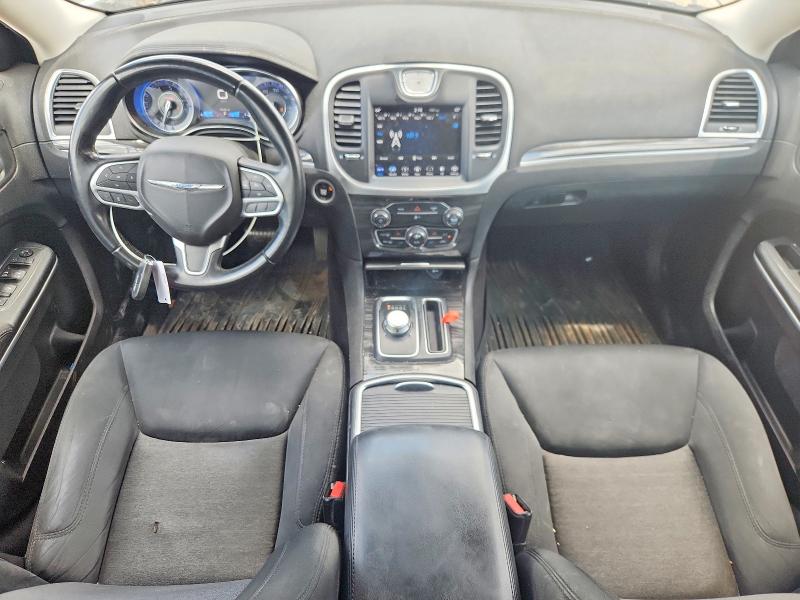 Photo 8 from auction – 2018 CHRYSLER 300 with VIN 2C3CCAAG6JH308250