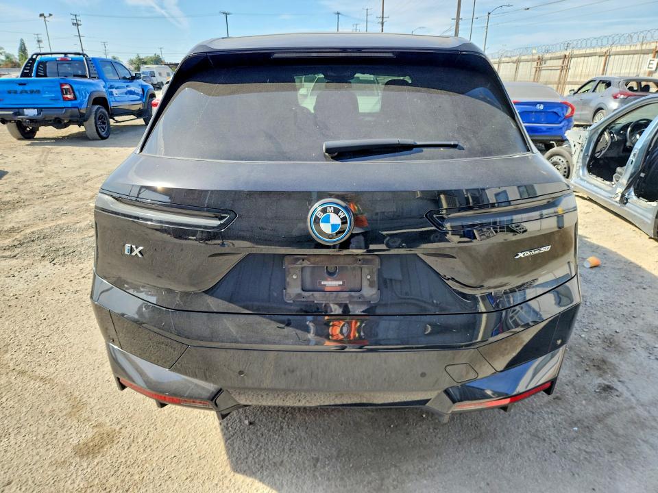 Photo 6 from auction – 2023 BMW IX with VIN WB523CF03PCL61722