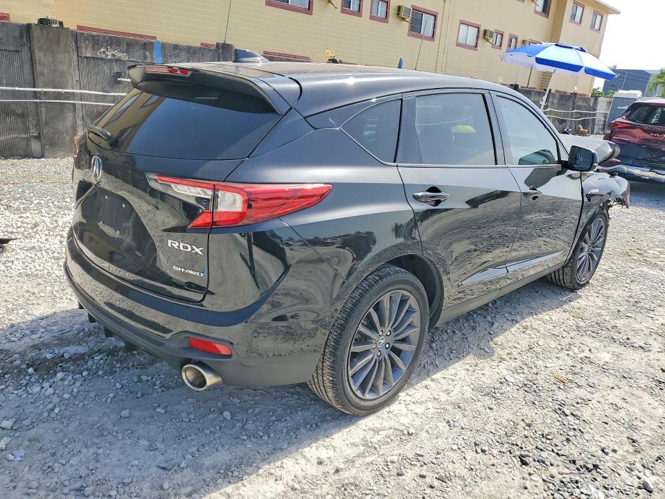 Photo 3 from auction – 2023 ACURA RDX with VIN 5J8TC2H8XPL022012