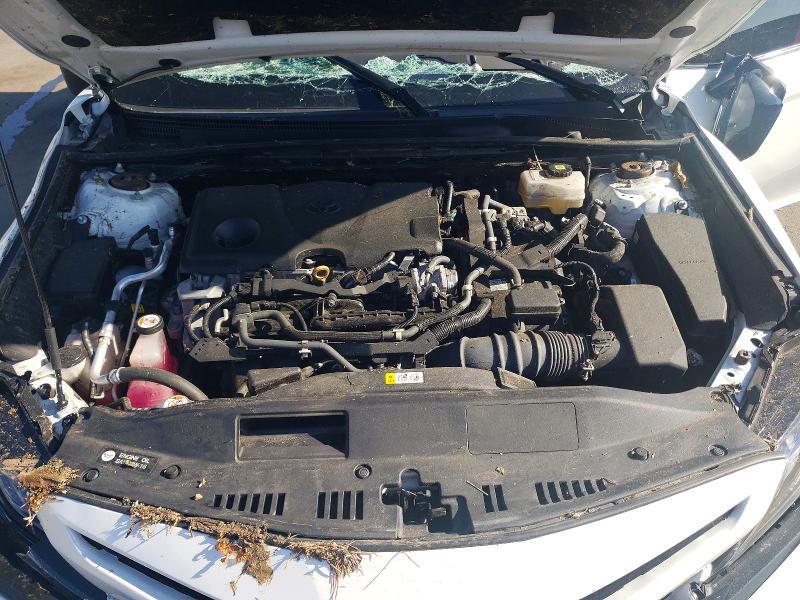 Photo 11 from auction – 2021 TOYOTA CAMRY with VIN 4T1K31AK5MU019949