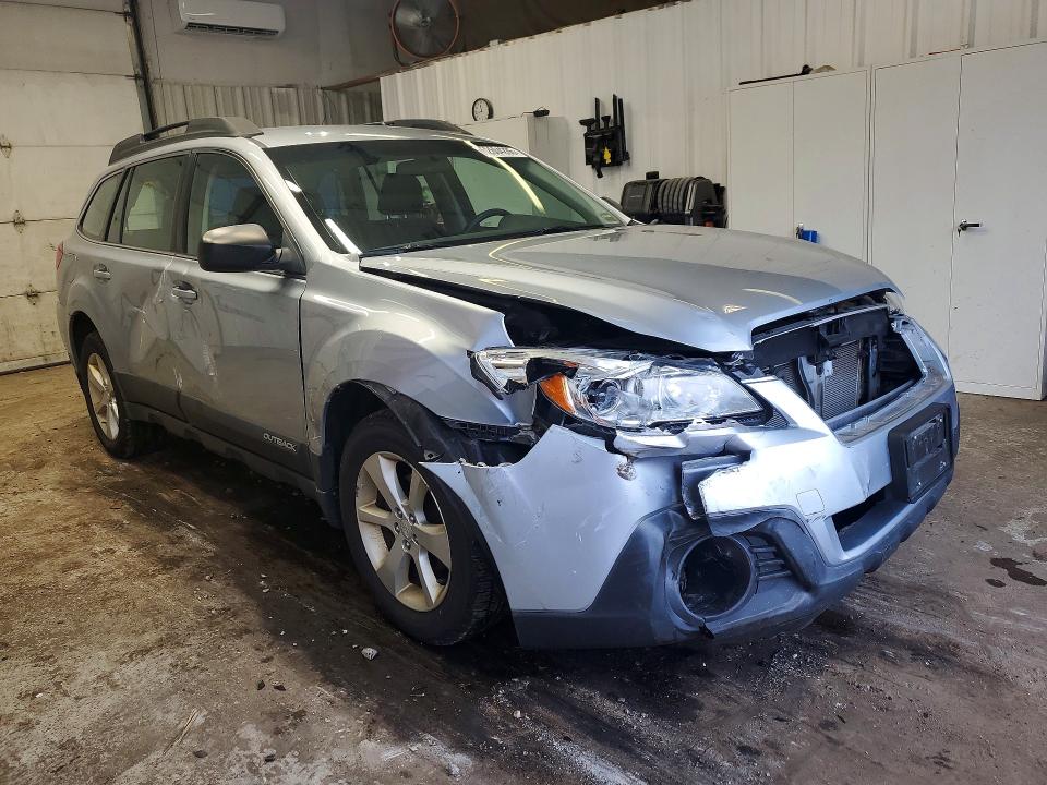 Photo 4 from auction – 2014 SUBARU OUTBACK with VIN 4S4BRBAC0E3243098