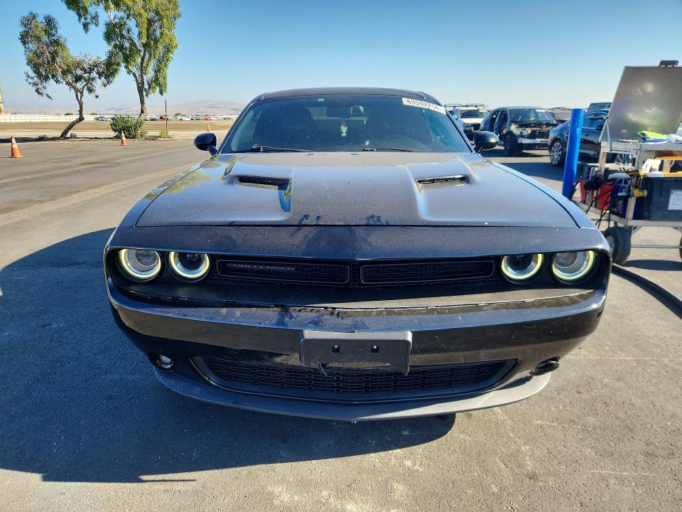 Photo 5 from auction – 2016 DODGE CHALLENGER with VIN 2C3CDZAG1GH236748