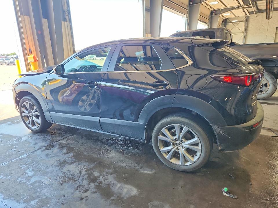 Photo 2 from auction – 2022 MAZDA CX-30 with VIN 3MVDMBBL7NM456721
