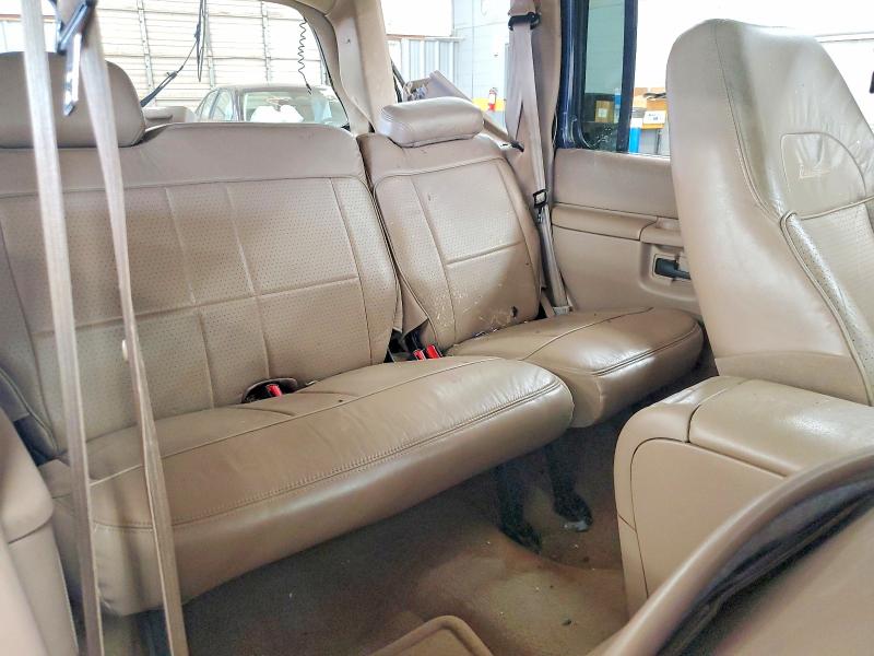 Photo 11 from auction – 1998 FORD EXPLORER with VIN 1FMZU35PXWUA48458