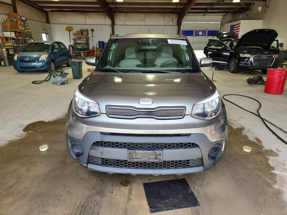 Photo 5 from auction – 2017 KIA SOUL with VIN KNDJN2A29H7465445