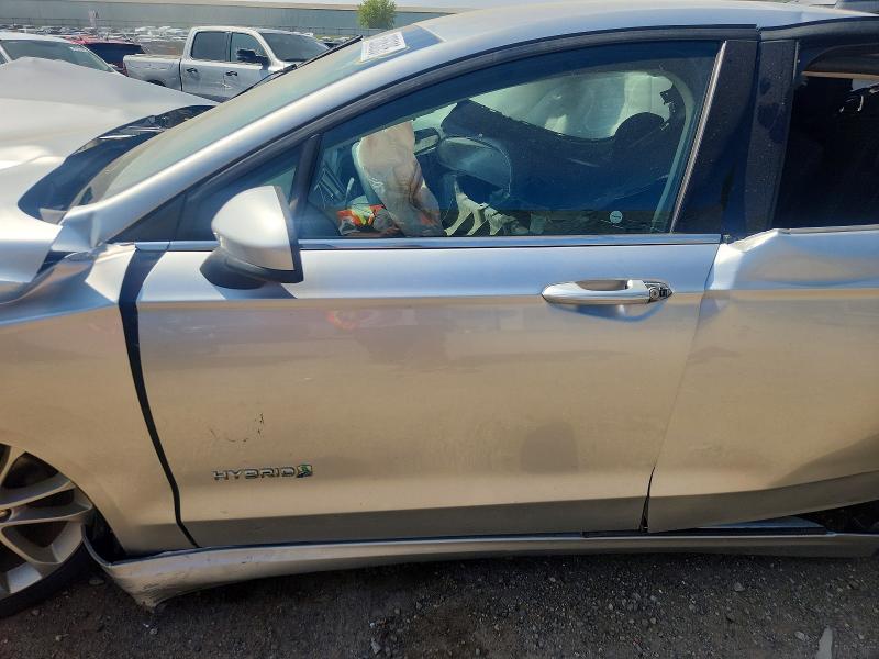 Photo 7 from auction – 2019 FORD FUSION with VIN 3FA6P0LU3KR143506