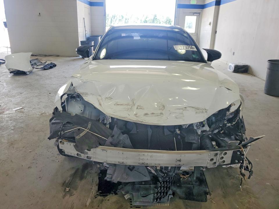 Photo 5 from auction – 2017 LEXUS IS with VIN JTHBA1D20H5041068