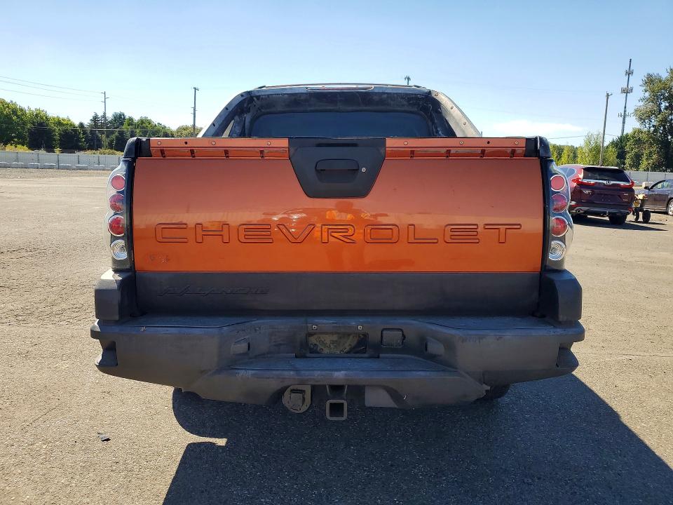 Photo 6 from auction – 2004 CHEVROLET AVALANCHE with VIN 3GNGK22G84G260072