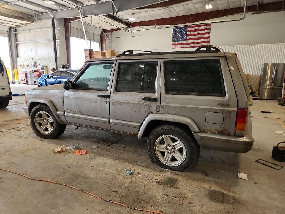 Photo 2 from auction – 2001 JEEP CHEROKEE with VIN 1J4FF58S11L540544
