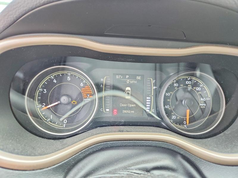 Photo 9 from auction – 2018 JEEP CHEROKEE with VIN 1C4PJLCB5JD542487