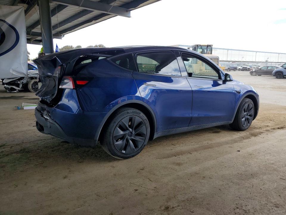 Photo 3 from auction – 2024 TESLA MODEL Y with VIN 7SAYGDEE9RF159658
