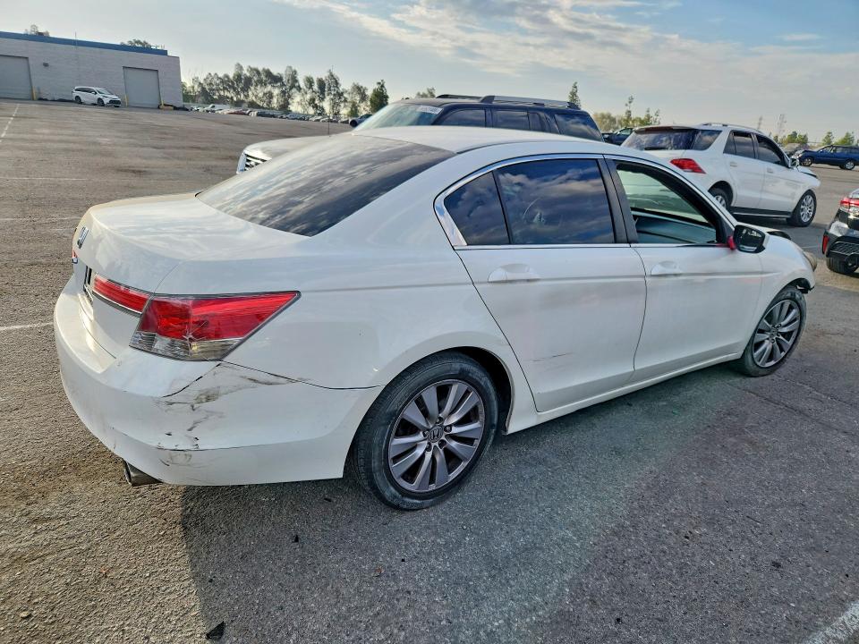 Photo 3 from auction – 2012 HONDA ACCORD with VIN 1HGCP2F78CA225775