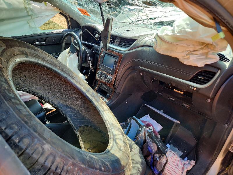 Photo 8 from auction – 2014 CHEVROLET TRAVERSE with VIN 1GNKRGKD5EJ149519