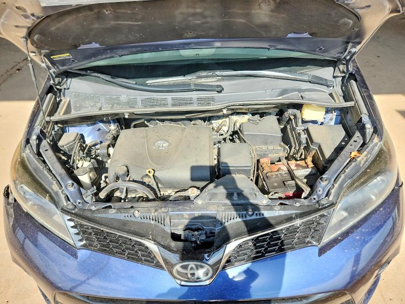 Photo 12 from auction – 2018 TOYOTA SIENNA with VIN 5TDXZ3DC6JS944975