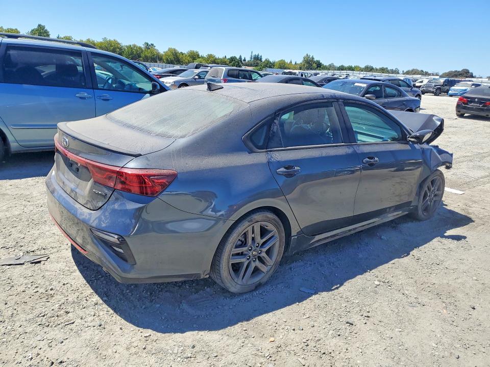 Photo 3 from auction – 2020 KIA FORTE with VIN 3KPF34ADXLE246639