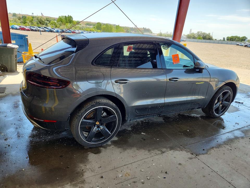 Photo 3 from auction – 2015 PORSCHE MACAN with VIN WP1AB2A51FLB65937