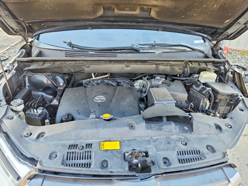 Photo 12 from auction – 2017 TOYOTA HIGHLANDER with VIN 5TDJZRFHXHS399391
