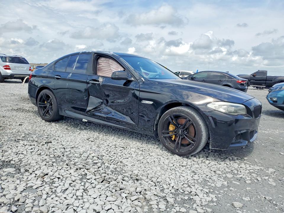 Photo 4 from auction – 2011 BMW 550 with VIN WBAFR9C58BDE82143
