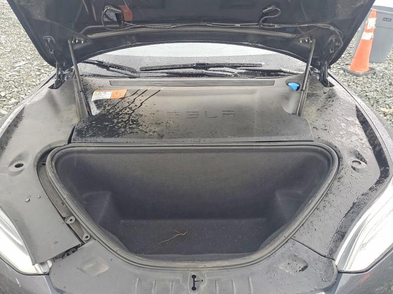 Photo 11 from auction – 2018 TESLA MODEL S with VIN 5YJSA1E22JF283977