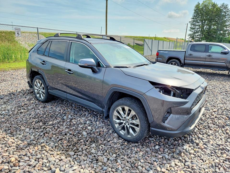 Photo 4 from auction – 2020 TOYOTA RAV4 with VIN 2T3A1RFV8LC065415