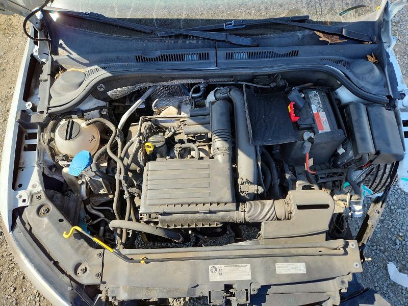 Photo 11 from auction – 2017 VOLKSWAGEN JETTA with VIN 3VW2B7AJ4HM218645