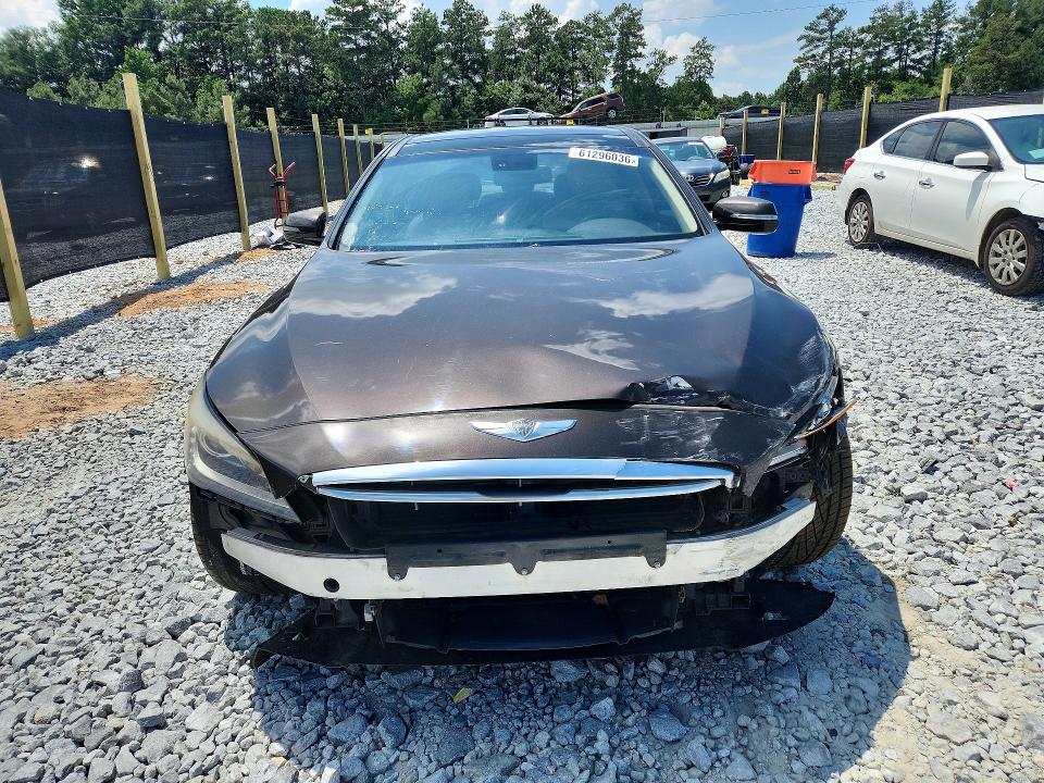 Photo 5 from auction – 2016 HYUNDAI GENESIS with VIN KMHGN4JE6GU137587
