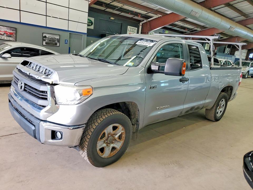 TOYOTA TUNDRA 2015 with VIN 5TFUY5F18FX439941 - Photo from auction