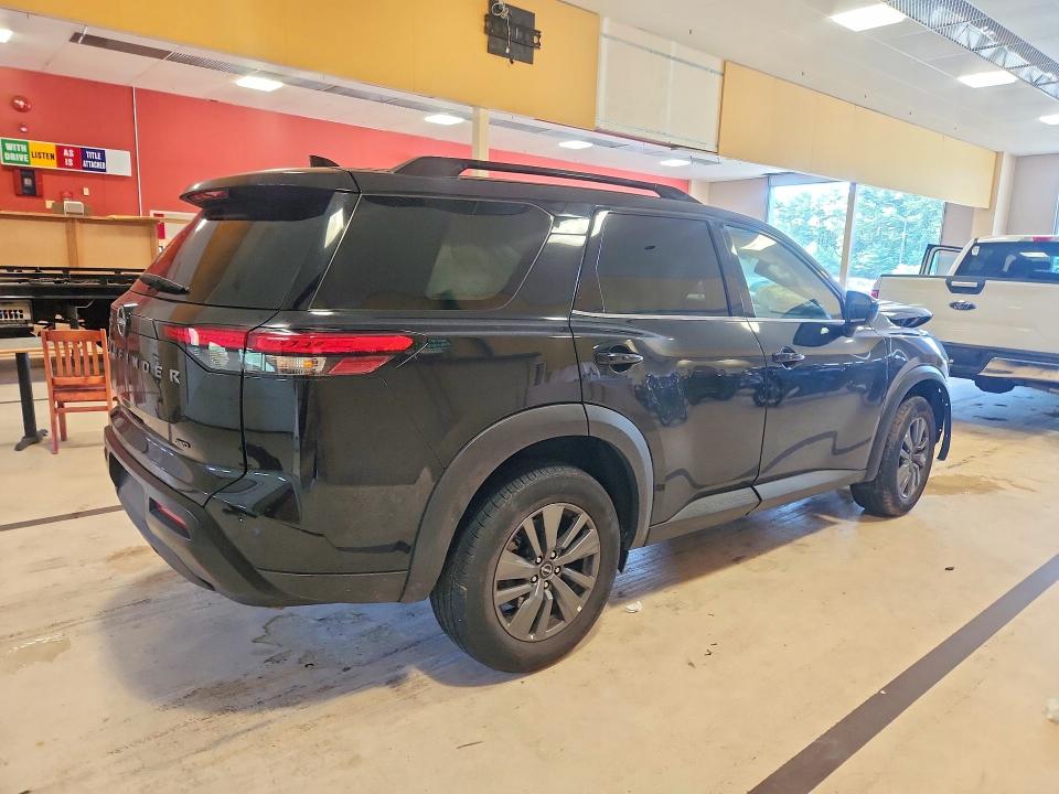 Photo 3 from auction – 2026 NISSAN PATHFINDER with VIN 5N1DR3BE0TC257563