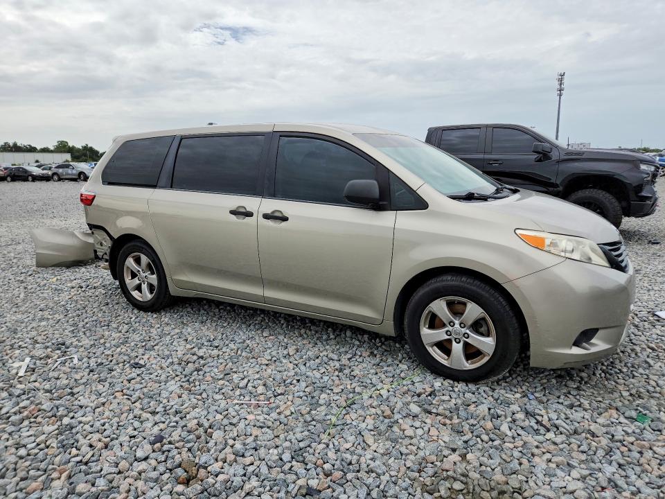Photo 4 from auction – 2016 TOYOTA SIENNA with VIN 5TDZK3DC5GS734941