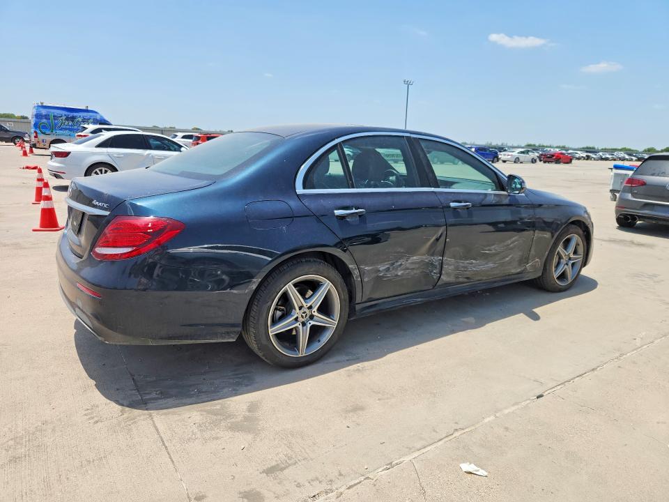 Photo 3 from auction – 2017 MERCEDES-BENZ E with VIN WDDZF4KB1HA277053