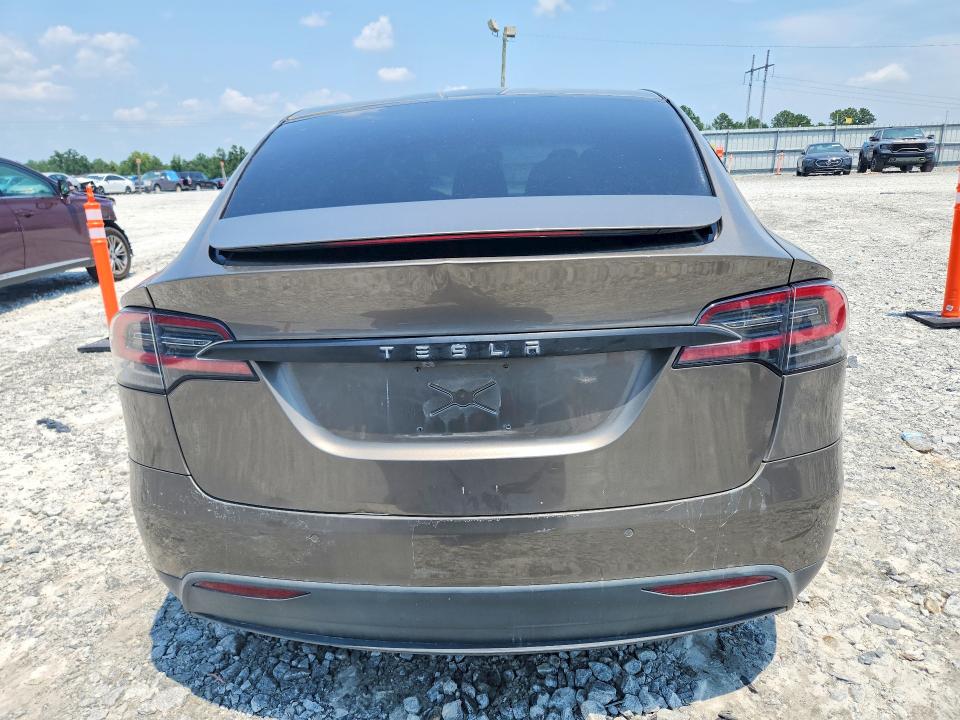 Photo 6 from auction – 2016 TESLA MODEL X with VIN 5YJXCAE47GFS00618