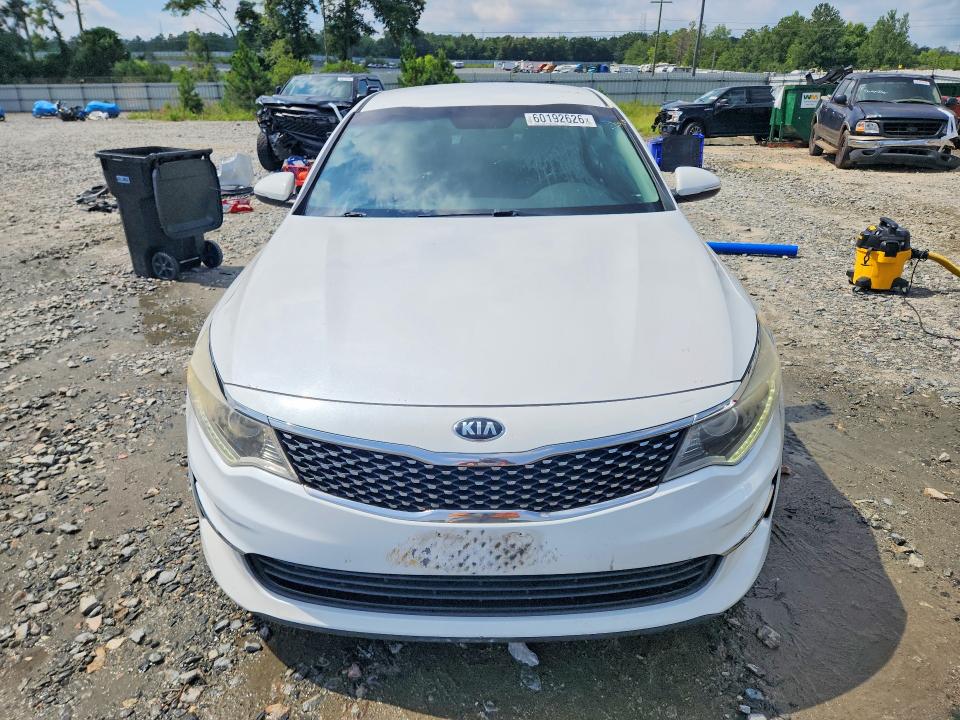 Photo 5 from auction – 2017 KIA OPTIMA with VIN 5XXGU4L3XHG150921