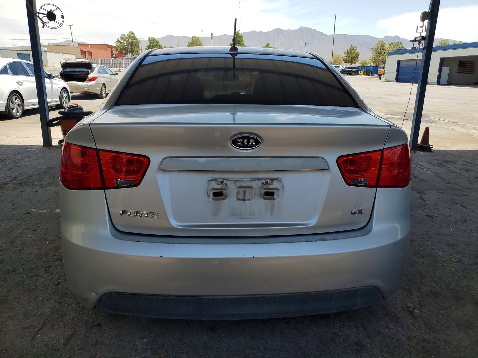 Photo 6 from auction – 2013 KIA FORTE with VIN KNAFU4A23D5730206