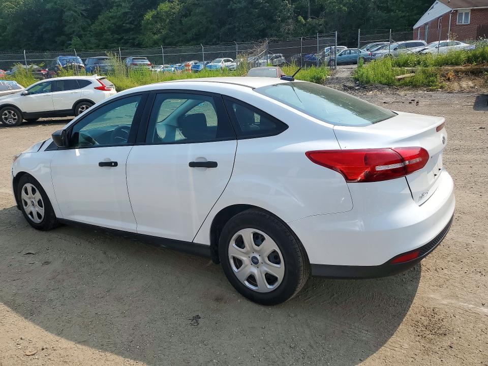 Photo 2 from auction – 2016 FORD FOCUS with VIN 1FADP3E27GL402847