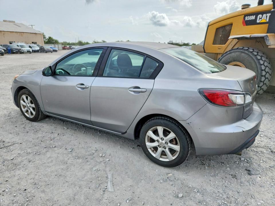 Photo 2 from auction – 2010 MAZDA 3 with VIN JM1BL1SG9A1325175