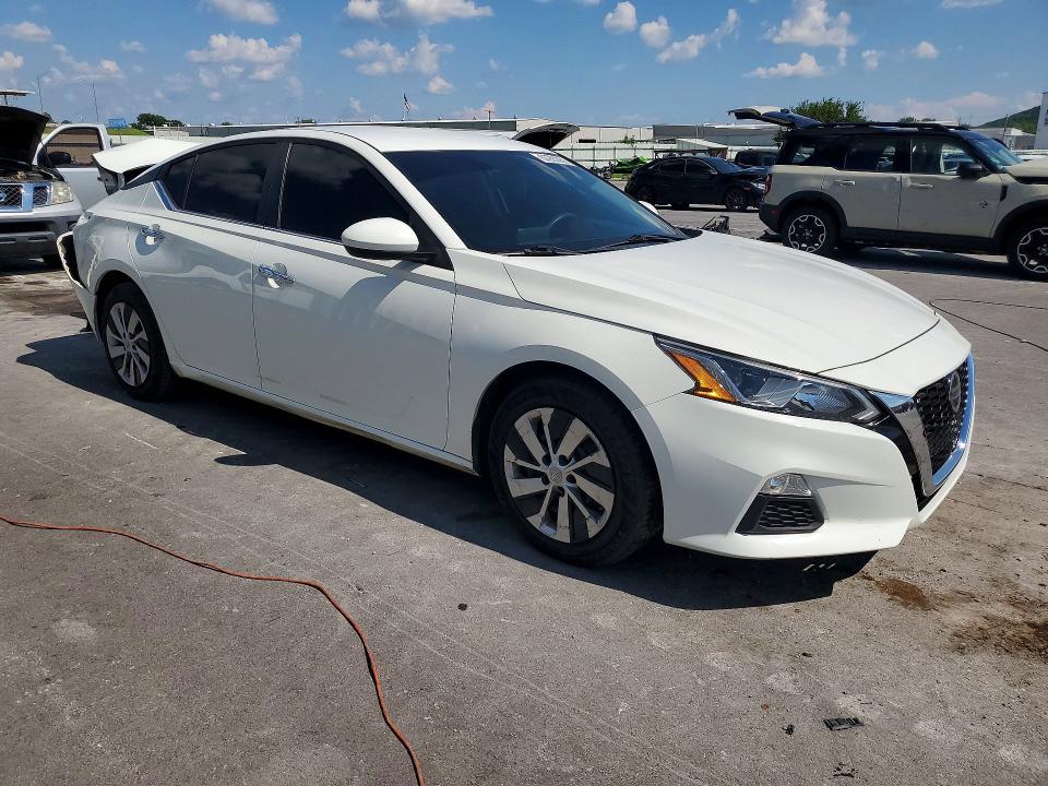 Photo 4 from auction – 2020 NISSAN ALTIMA with VIN 1N4BL4BV3LC182589