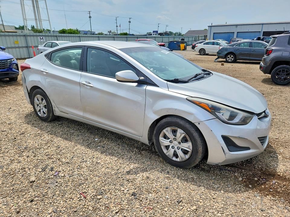 Photo 4 from auction – 2016 HYUNDAI ELANTRA with VIN 5NPDH4AE4GH717512