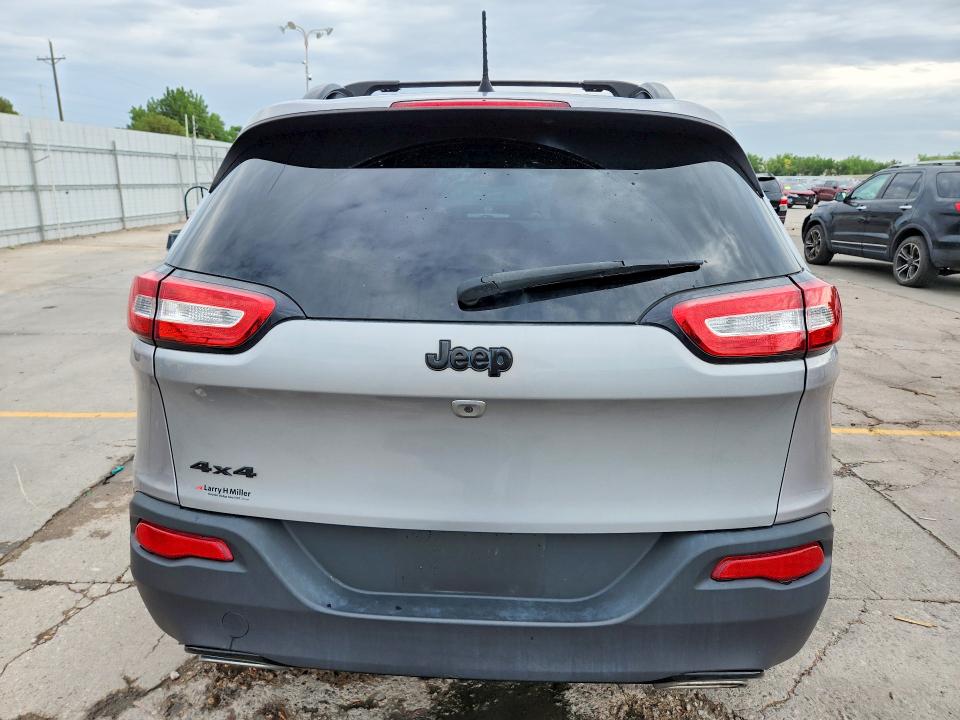 Photo 6 from auction – 2017 JEEP CHEROKEE with VIN 1C4PJMDS8HW594263