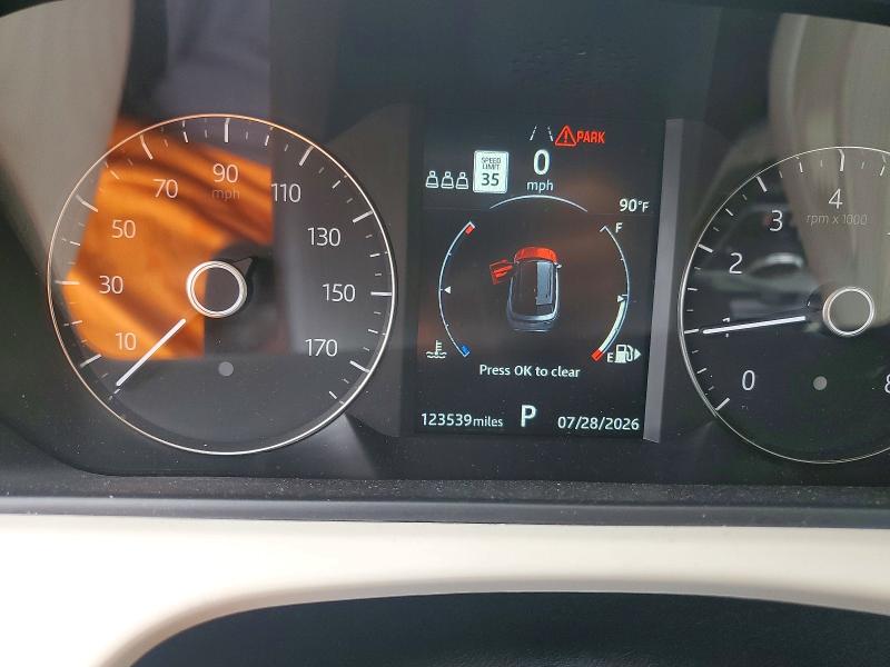 Photo 9 from auction – 2020 LAND ROVER RANGE ROVER VELAR with VIN SALYB2EX7LA239485