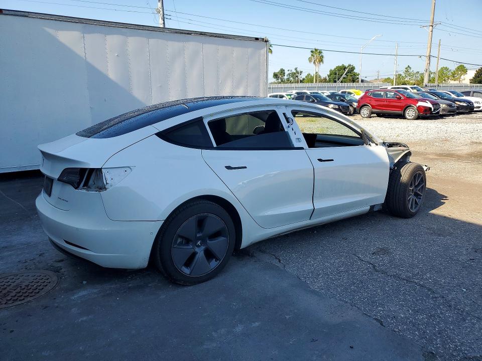 Photo 3 from auction – 2022 TESLA MODEL 3 with VIN 5YJ3E1EB7NF267031