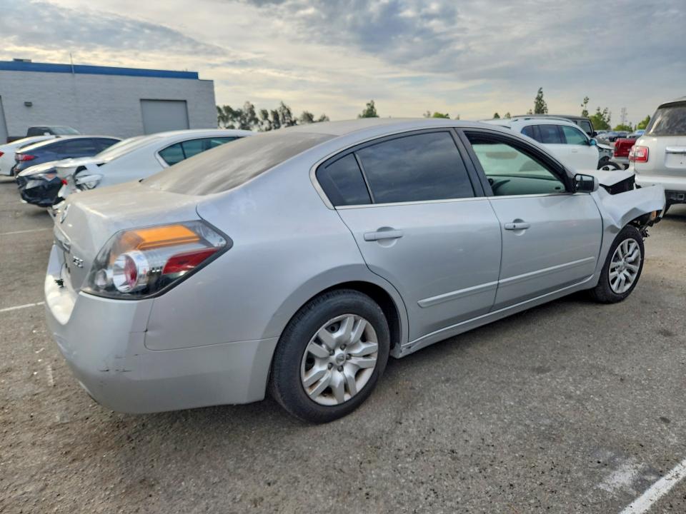 Photo 3 from auction – 2012 NISSAN ALTIMA with VIN 1N4AL2AP6CC128674