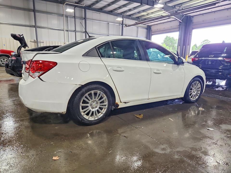 Photo 3 from auction – 2011 CHEVROLET CRUZE with VIN 1G1PK5S91B7285778
