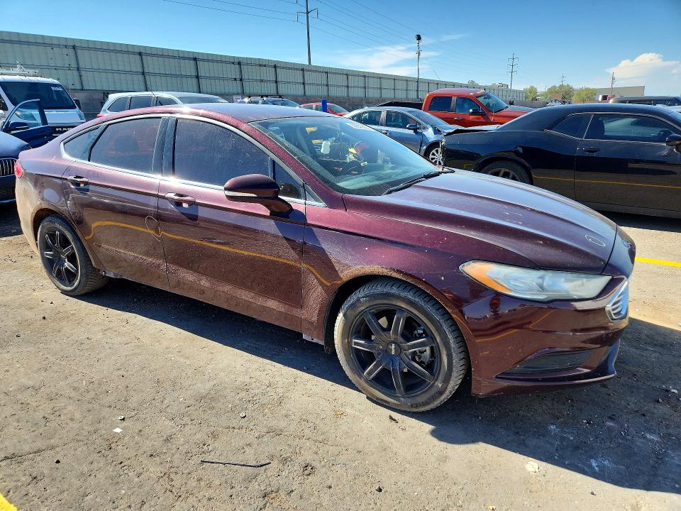 Photo 4 from auction – 2017 FORD FUSION with VIN 3FA6P0HD2HR299859