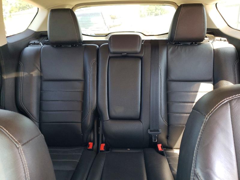 Foto 10 de la subasta – 2015 FORD ESCAPE con VIN 1FMCU0J95FUA26699