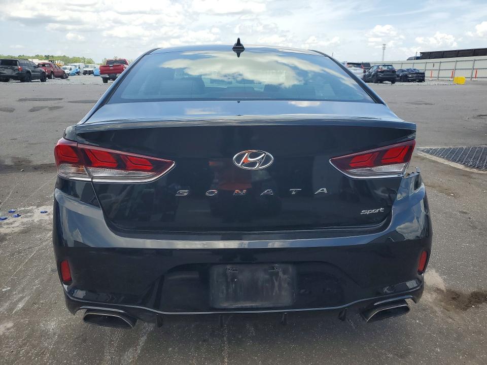 Photo 6 from auction – 2018 HYUNDAI SONATA with VIN 5NPE34AF2JH720265